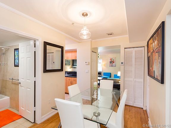 3rd image of 600 Euclid Ave APT 2