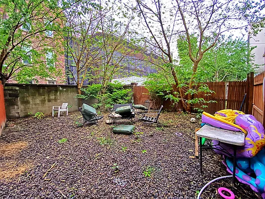 Rented by Douglas Elliman | media 37