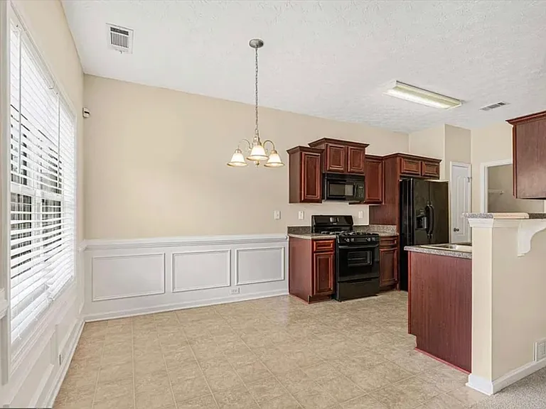 7590 Summer Berry Ln — Photo 10