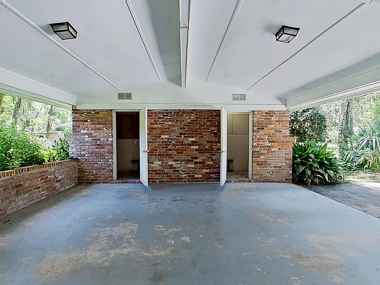 1301 Kings Rd — Photo 24