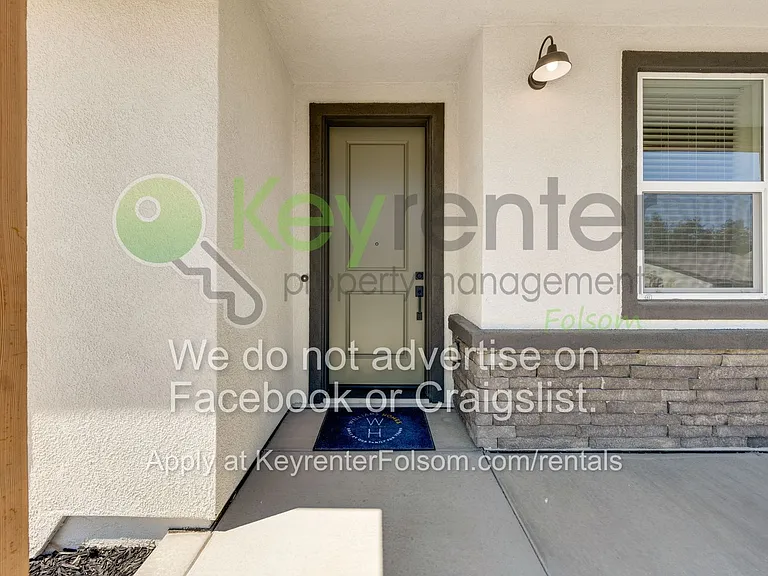 1012 Utah Dr — Photo 8