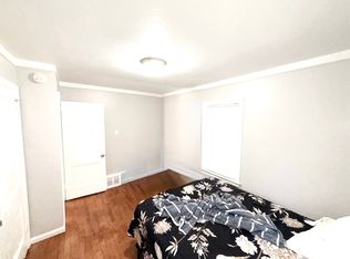 21155 Dexter Blvd, Warren, MI 48089