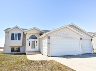 4516 Sunset Blvd, West Fargo, ND 58078