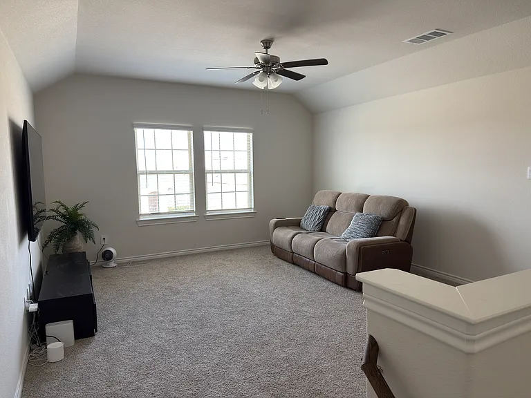 9820 Tinsley St — Photo 5