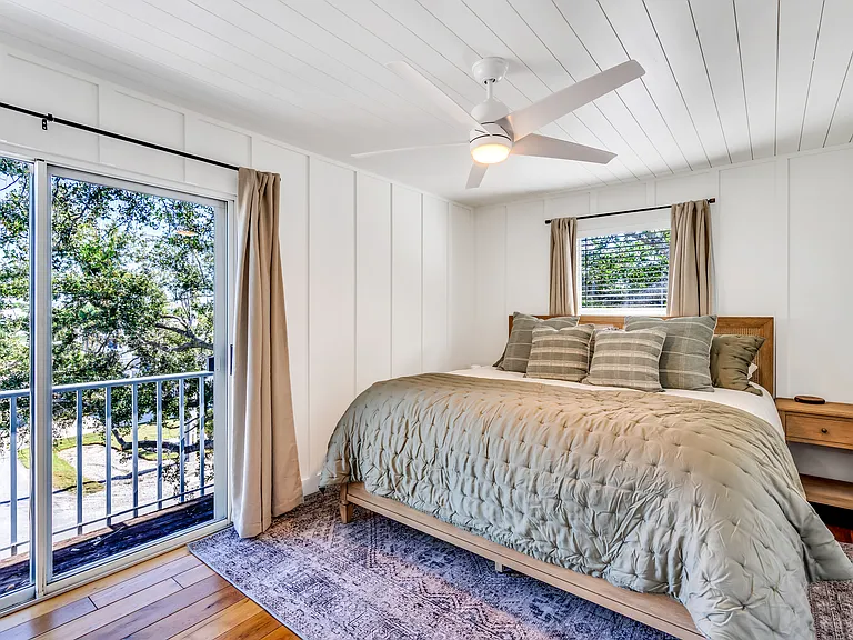 6250 Holmes Blvd #72 — Photo 32
