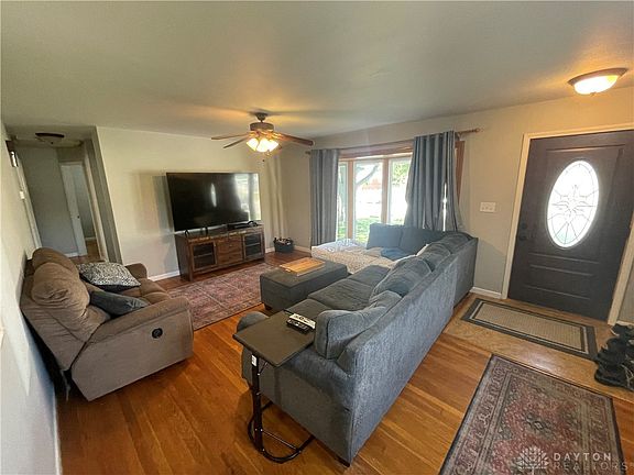 3rd image of 2404 Danube Ct