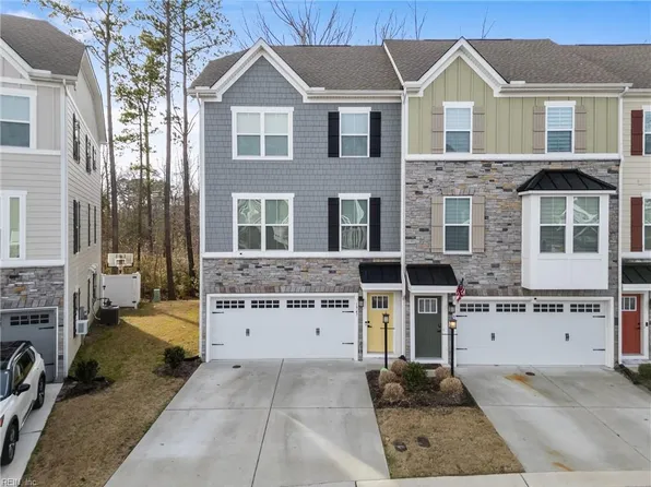 1747 Fortune Ter, Chesapeake, VA 23323