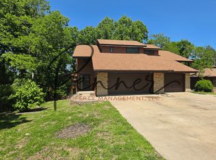 1334 W 24th St S, Independence, MO 64052