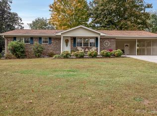 3015 Rambling Rd, Maryville, TN 37801