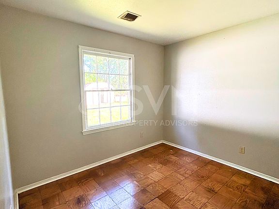 5th image of 2688 Cheshire Dr S Al 36605