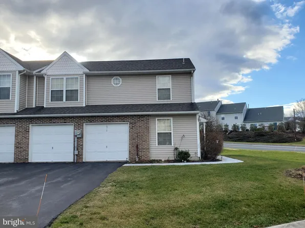 1914 New Dawn Dr, Harrisburg, PA 17110