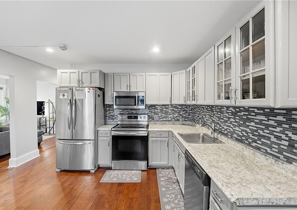 1st image of 736 Social St #1R
