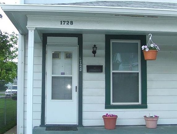 2nd image of 1726/1728 Lambert St