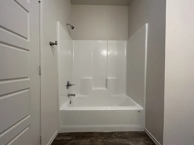11620 Evanston Ave — Photo 6