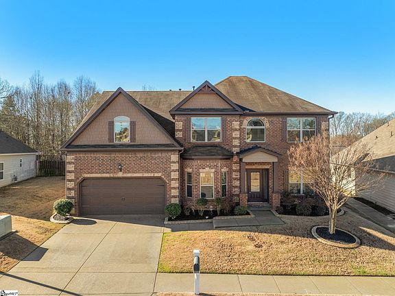 2nd image of 312 Cameron Creek Ln