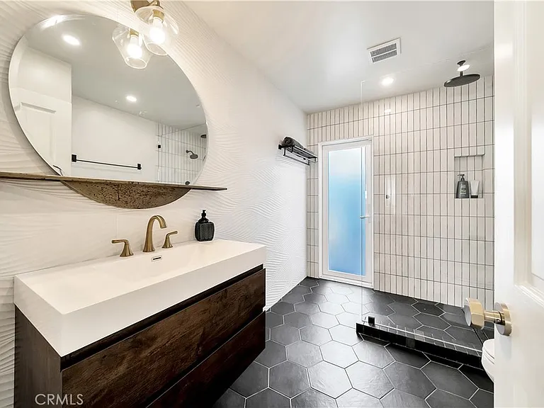 1700 Galaxy Dr — Photo 21