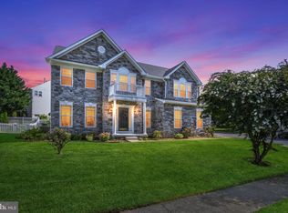 800 Aztec Dr, Frederick, MD 21701