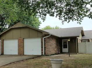 1413 Veyda St, Pryor, OK 74361