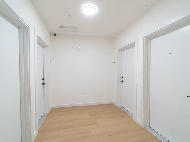 52 Wheeler Ave — Photo 8