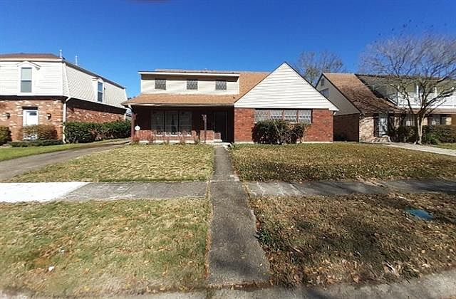 1st image of 2173 Leslie St