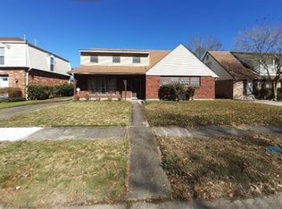2173 Leslie St, Gretna, LA 70056