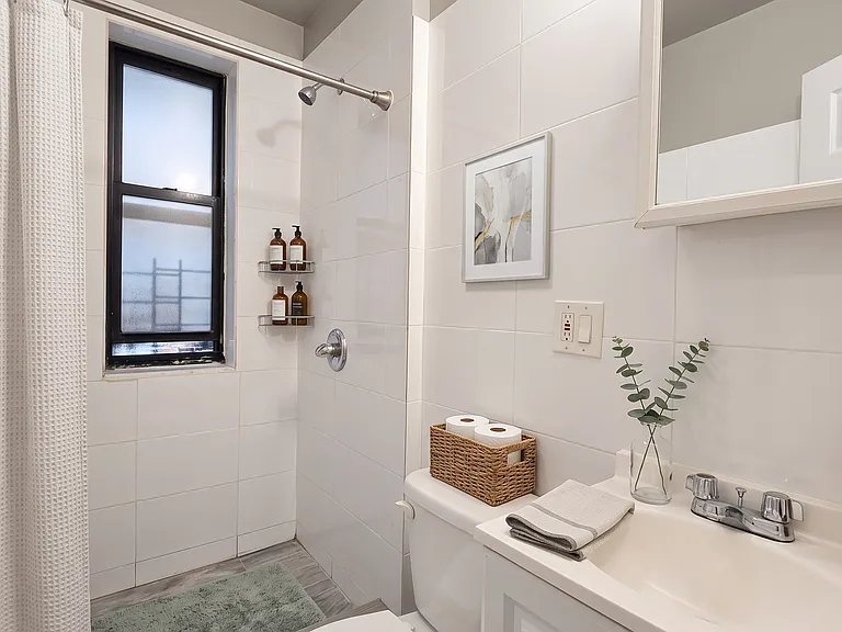 215-219 W 145th St #14 — Photo 5