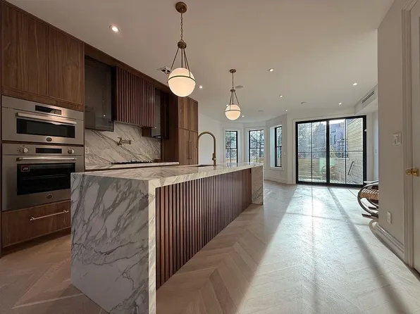 490 Irving Ave, Brooklyn, NY 11237