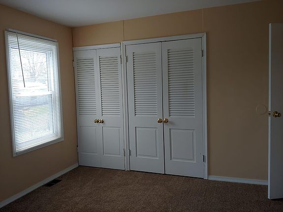3rd image of 8431 Tauromee Ave