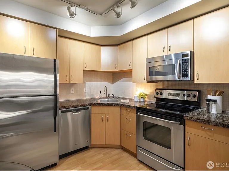 103 Bellevue Ave E #302A — Photo 6
