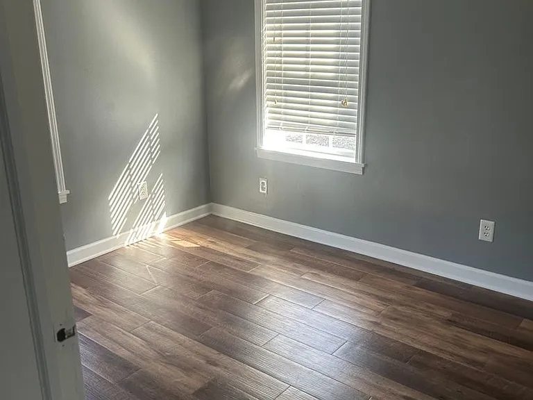 501 Lincoln Ave — Photo 10