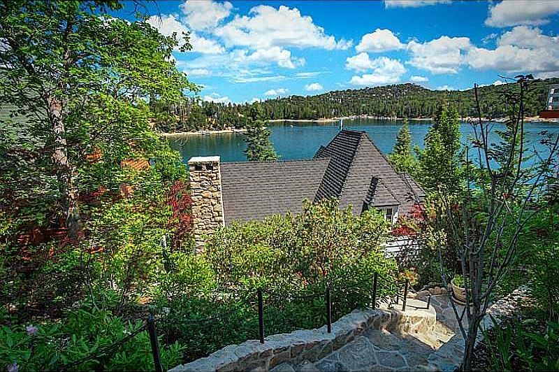 1st image of 28766 Palisades Dr