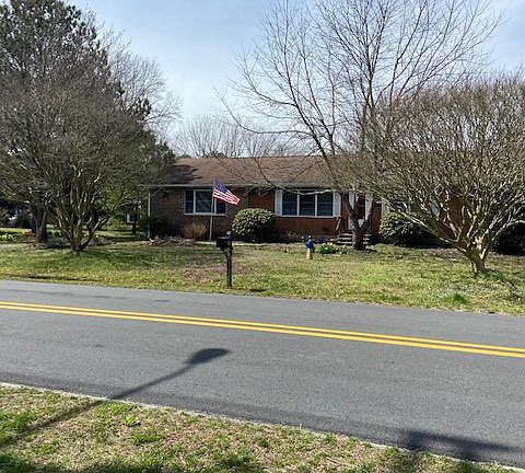 3rd image of 48 Woodland Ave