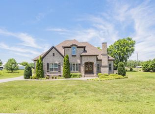 1002 Glastonbury Way, Murfreesboro, TN 37129