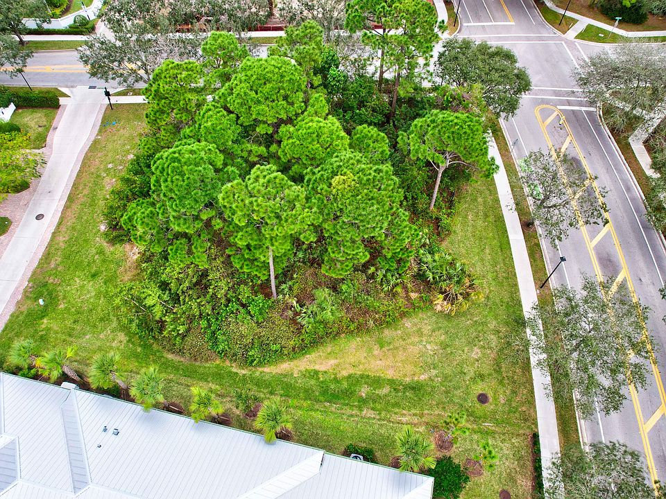 1st image of 2604 Greenway Drive
