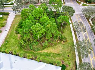 2604 Greenway Dr, Jupiter, FL 33458