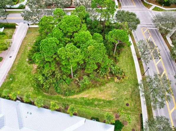 2604 Greenway Drive, Jupiter, FL 33458