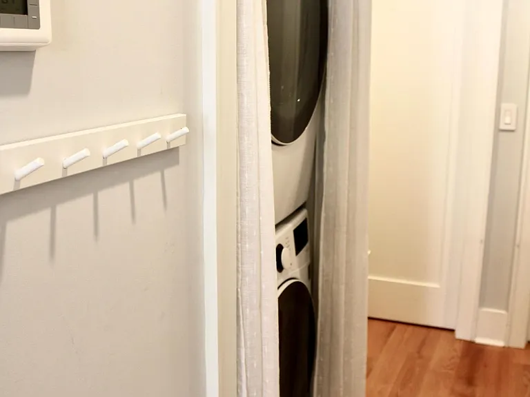 629 Washington St #2 — Photo 8