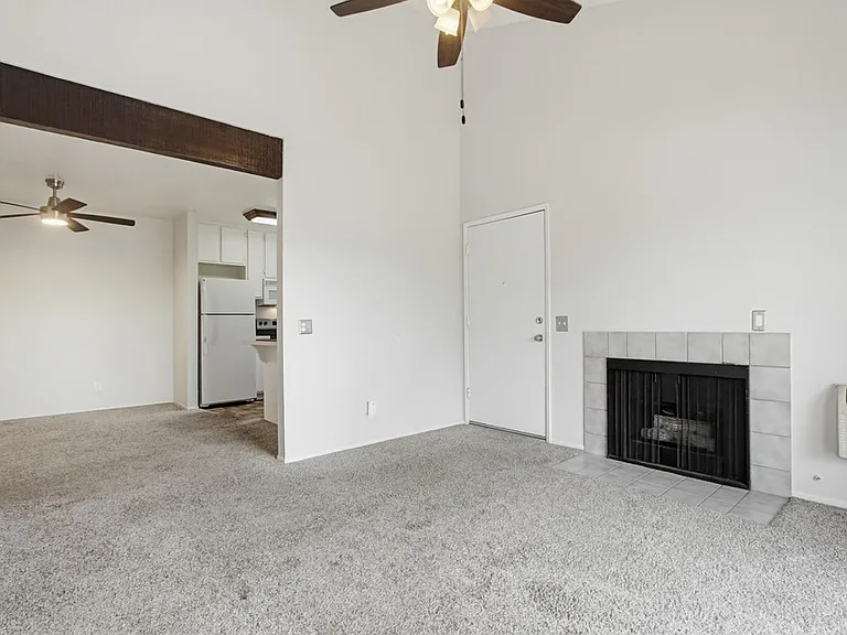 512 Sandalwood Pl — Photo 11