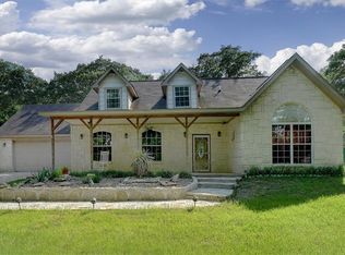 2001 Meadow Dr, Crowley, TX 76036
