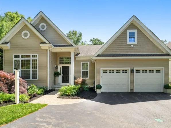 17 Saddleback, Plymouth, MA 02360