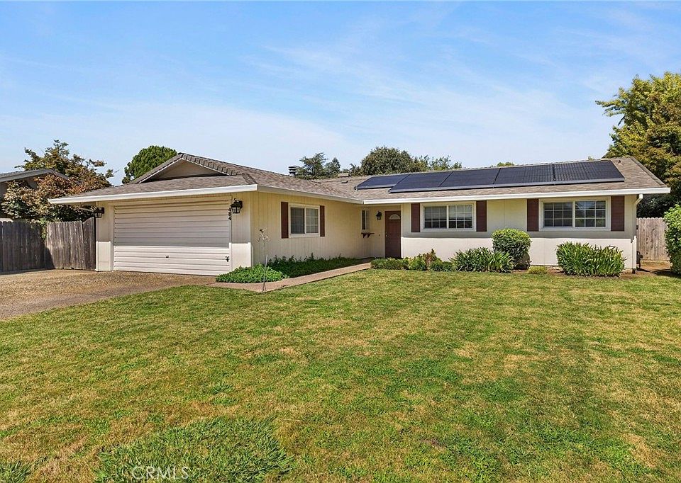 1st image of 484 Cimarron Dr