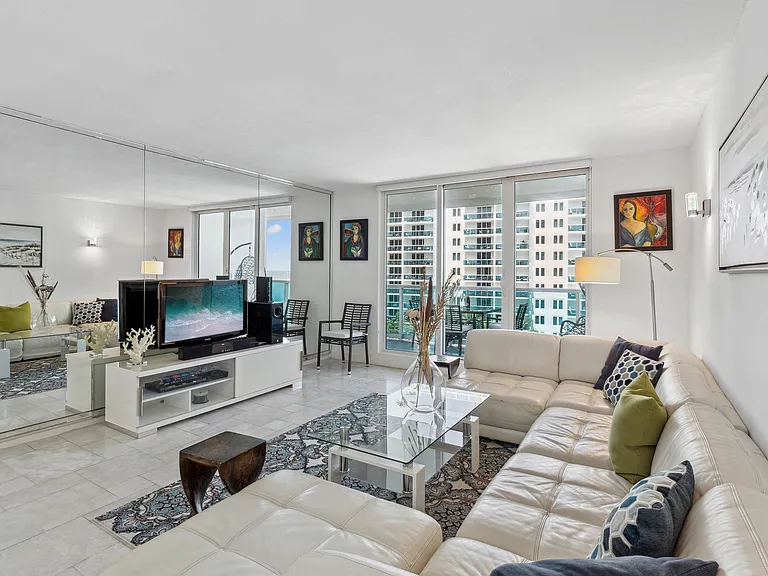 2301 Collins Ave #1015 — Photo 62