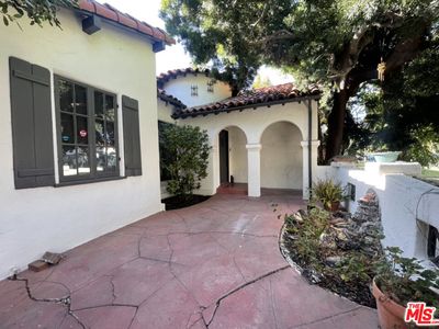 147 S Poinsettia Pl, Los Angeles, CA, 90036