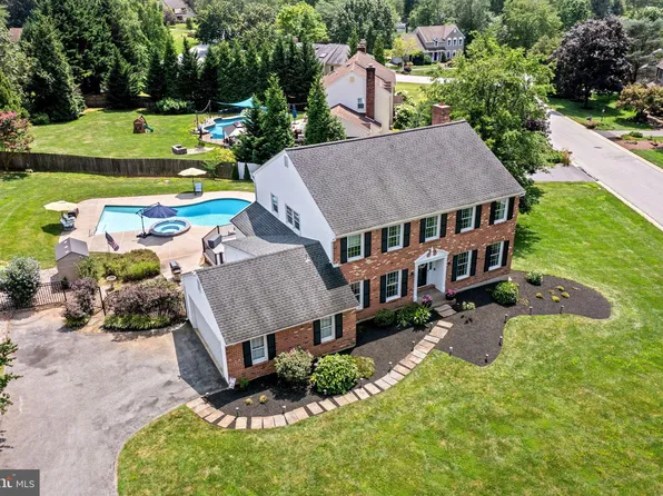 1591 White Chimney Rd, West Chester, PA 19380