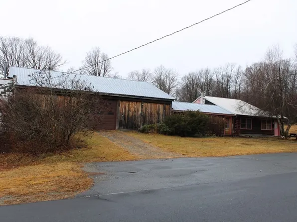 49 N Union St, Plainfield, MA 01070