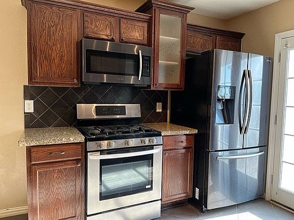 4th image of 14285 Desert Orchid Dr