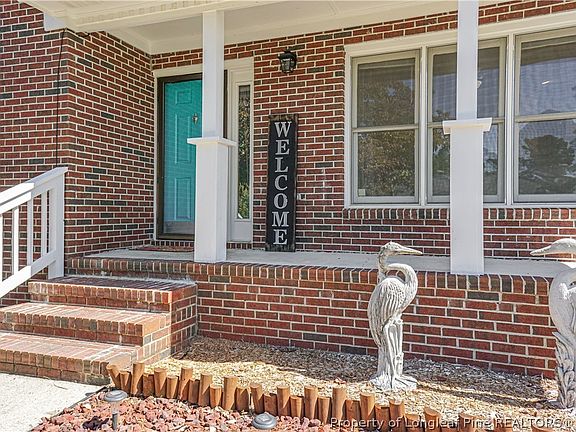 3rd image of 184 E Twelve Oaks Rd