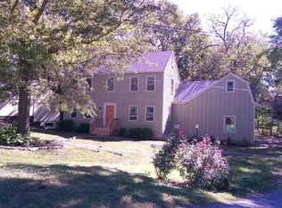 2811 Stratford Rd, Lawrence, KS 66049