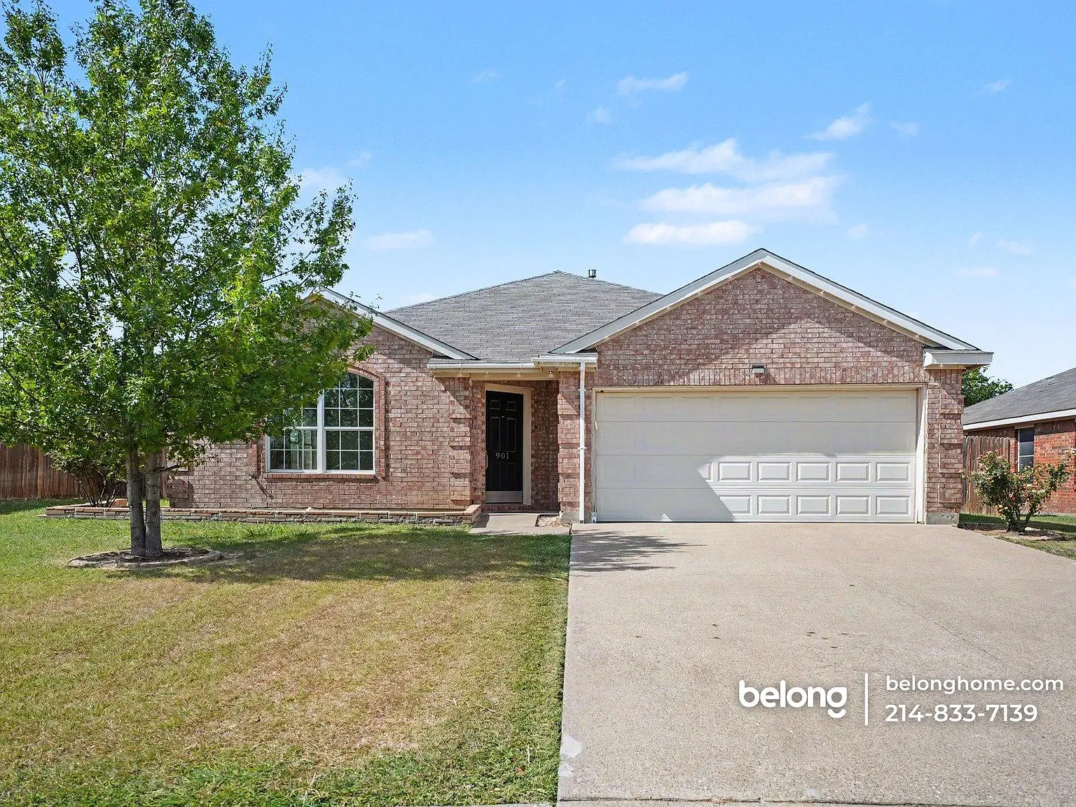 4 bed, 2.0 bath, 1956 sqft, $2,695 — Photo 2