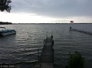 7307 N Shore Trl N, Forest Lake, MN 55025